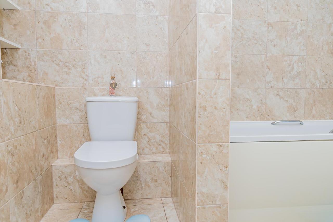 Shirley House 2, Self Catering Guest House, Self Check In, Smart Locks, 10 Min Walk To Southampton General, Aspire And Princess Anne Hospitals, Access To Fully Equipped Kitchen, Excellent Transport Links, Ideal For Longer Stays And Hospital Shifts Ngoại thất bức ảnh