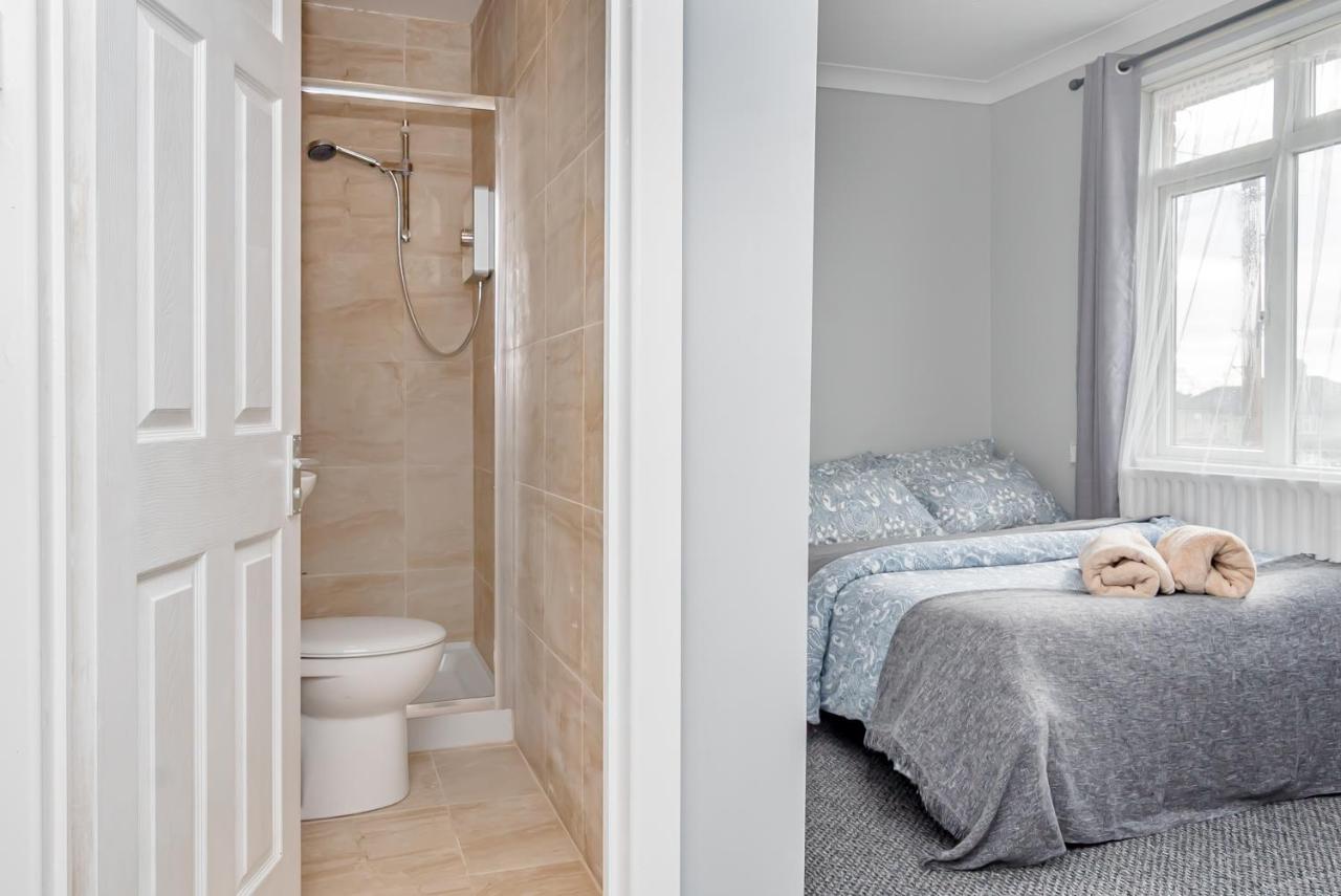 Shirley House 2, Self Catering Guest House, Self Check In, Smart Locks, 10 Min Walk To Southampton General, Aspire And Princess Anne Hospitals, Access To Fully Equipped Kitchen, Excellent Transport Links, Ideal For Longer Stays And Hospital Shifts Ngoại thất bức ảnh